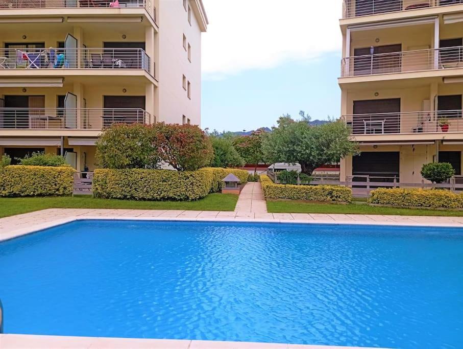 Apartamento En Primera Linea De Mar Roses Buitenkant foto