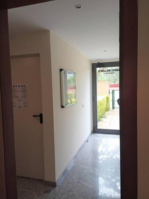 Apartamento En Primera Linea De Mar Roses Buitenkant foto