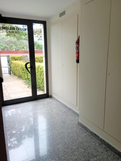 Apartamento En Primera Linea De Mar Roses Buitenkant foto